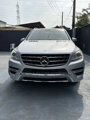 Mercedes-Benz M Class 2012 Silver