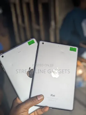 Apple iPad mini 2 32 GB Silver