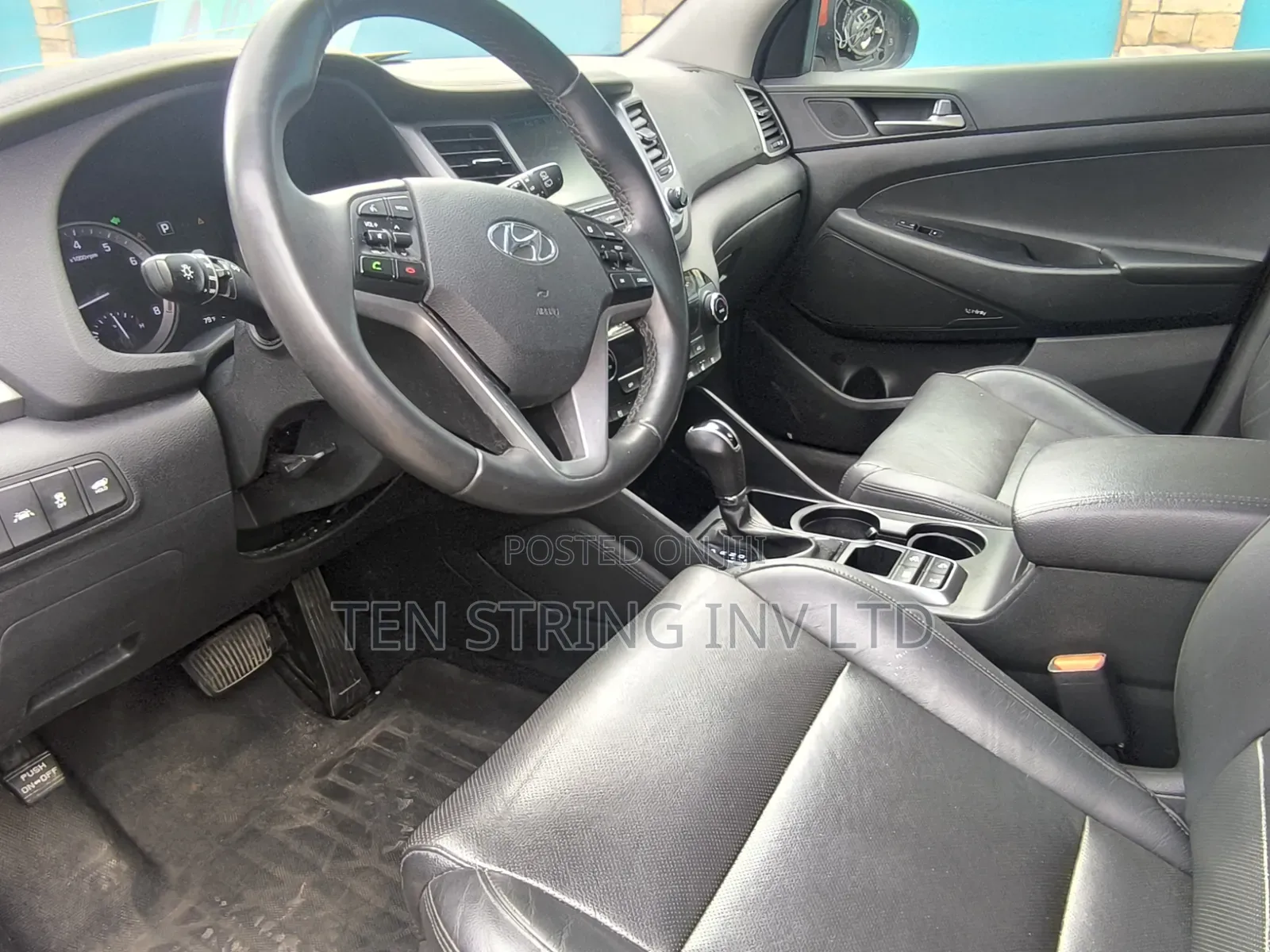 Hyundai Tucson 2017 Red