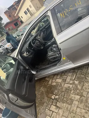 Toyota Camry 2018 Silver