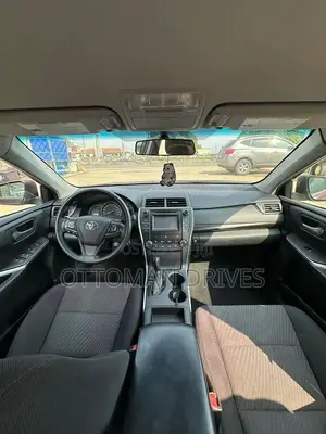 Toyota Camry LE 4dr Sedan (2.5L 4cyl 6A) 2015 Red