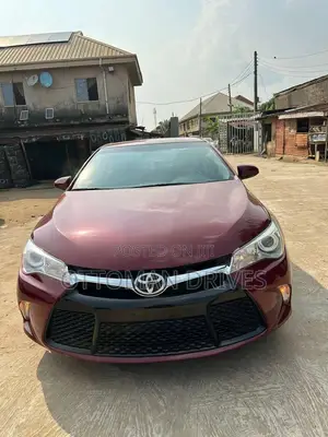Toyota Camry LE 4dr Sedan (2.5L 4cyl 6A) 2015 Red