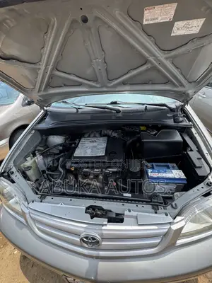 Toyota Sienna LE 2002 Silver