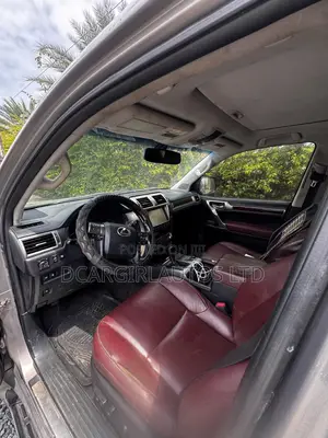 Lexus GX 2014 Gold