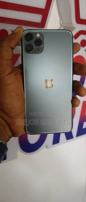 Apple iPhone 11 Pro Max 64 GB Green