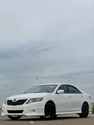 Toyota Camry SE 4dr Sedan (2.5L 4cyl 6AM) 2010 White
