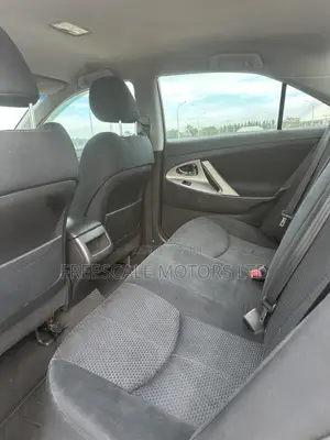 Toyota Camry SE 4dr Sedan (2.5L 4cyl 6AM) 2010 White
