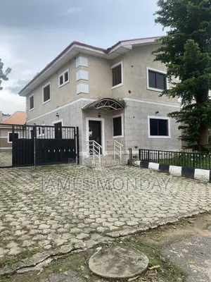 4bdrm Duplex in Private Residence, Garki 2 for rent