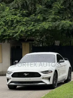 Ford Mustang GT Fastback 2019 White