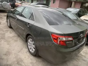 Toyota Camry LE 4dr Sedan (2.5L 4cyl 6A) 2012 Green