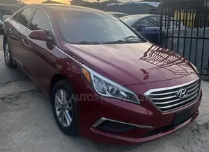 Hyundai Sonata Base Sedan FWD (2.4L 4cyl 6A) 2016 Burgundy