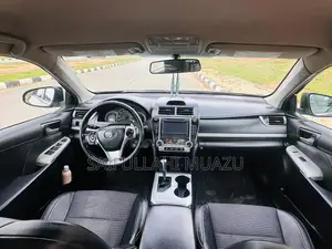 Toyota Camry SE 4dr Sedan (2.5L 4cyl 6A) 2013 Black