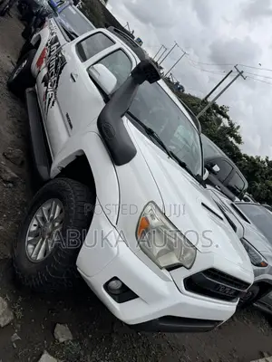 Toyota Tacoma Double Cab 4x4 4.0L V6 5-Speed Automatic 2013 White