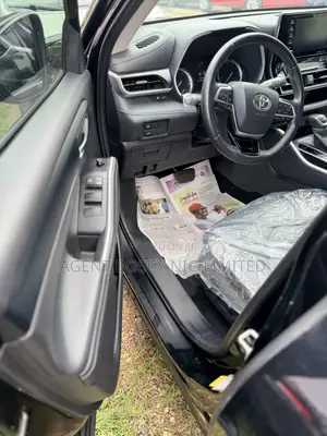 Toyota Highlander XLE FWD 2020 Black