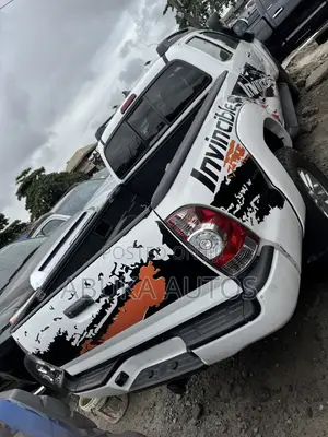 Toyota Tacoma Double Cab 4x4 4.0L V6 5-Speed Automatic 2013 White