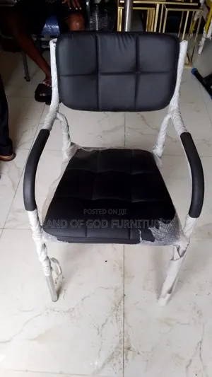 Strong Quality 609 Chair