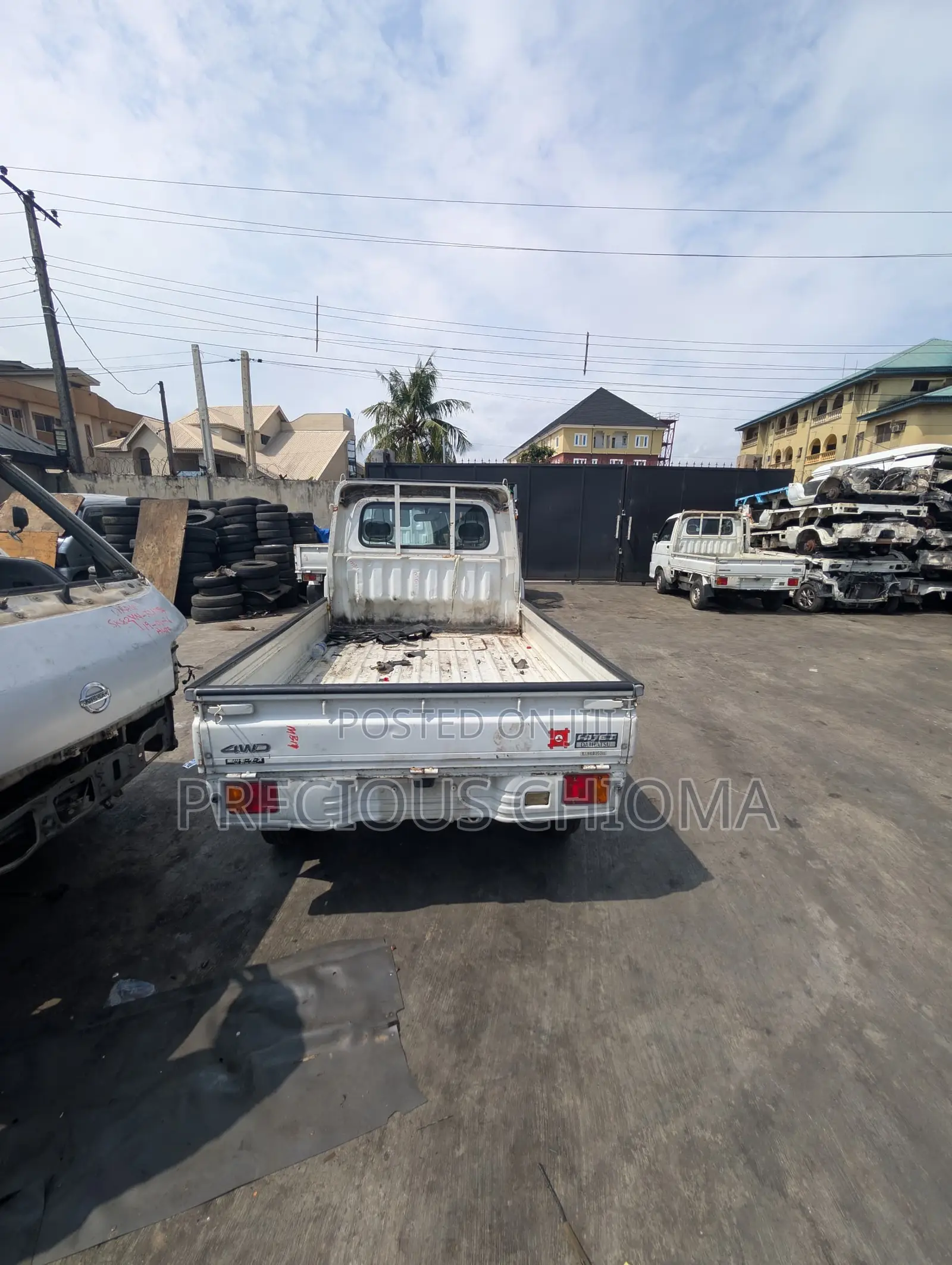 Daihatsu Hijet 2015 White