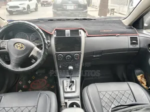 Toyota Corolla 2010 Black