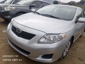 Toyota Corolla 2010 Silver
