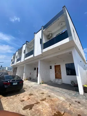 Furnished 3bdrm Block of Flats in Off Lekki-Epe Expressway for rent