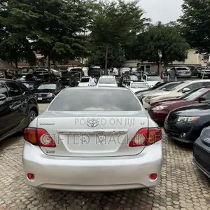 Toyota Corolla 2009 Silver