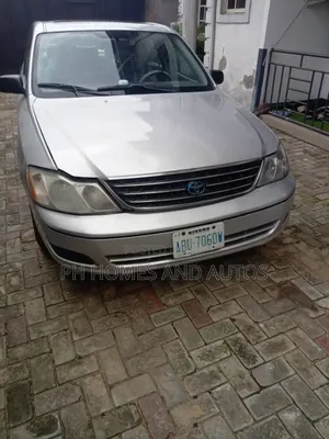 Toyota Avalon XL 2004 Silver