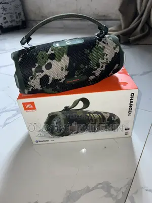 JBL Charge 6