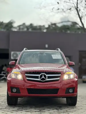 Mercedes-Benz GLK-Class 350 4MATIC 2010 Red