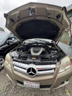 Mercedes-Benz GLK-Class 350 4MATIC 2010 Gold