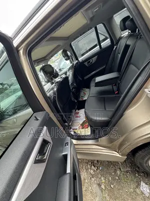 Mercedes-Benz GLK-Class 350 4MATIC 2010 Gold