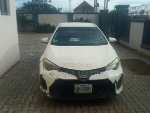 Toyota Corolla 2015 White