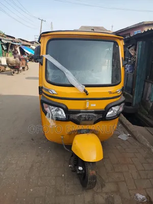 New TVS King Deluxe Plus iTouch Start 2026 Yellow