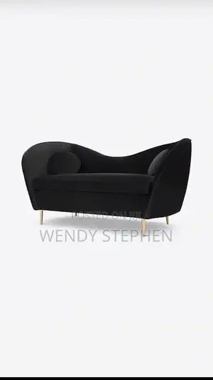 Elegant Curved Velvet Sofa (4-Seater)
