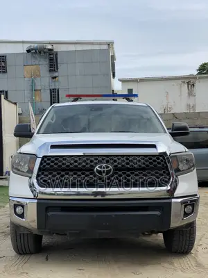 Toyota Tundra SR5 2021 White