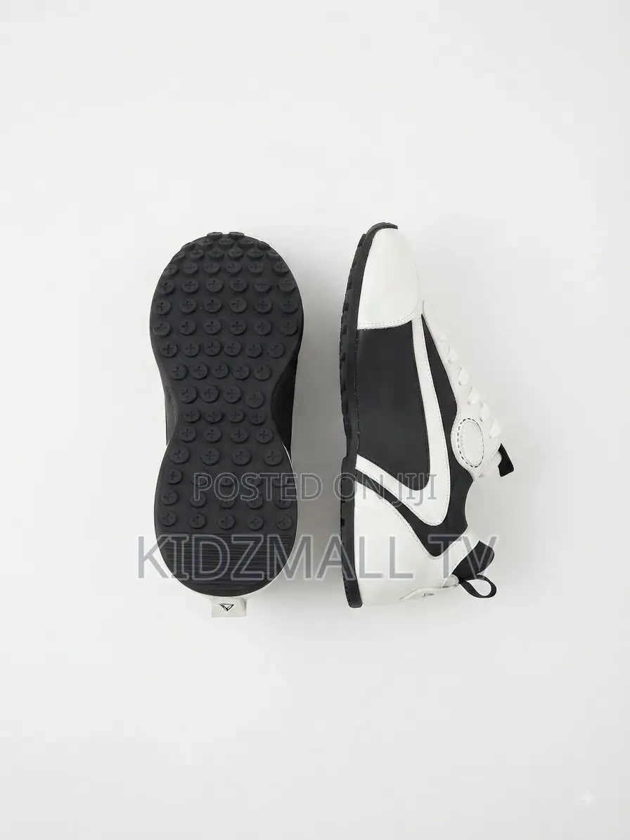 Flat Sole Sneakers for Teens