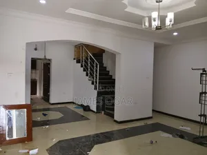 4bdrm Block of Flats in Mobi Road, Off Lekki-Epe Expressway for rent