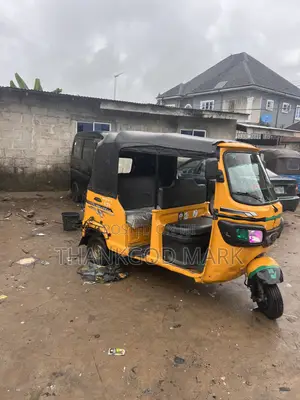 TVS King Cargo 2026 Yellow