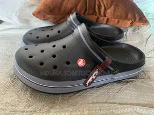 Footwears Like Crocs and Palms