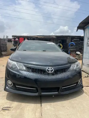 Toyota Camry LE 4dr Sedan (2.5L 4cyl 6A) 2014 Black