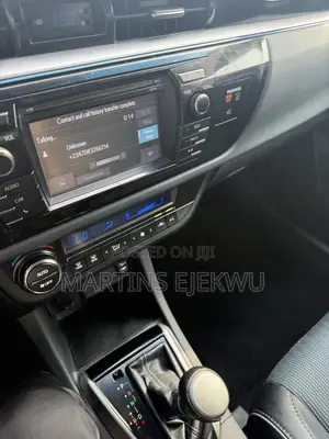 Toyota Corolla S 4dr Sedan (1.8L 4cyl CVT) 2015