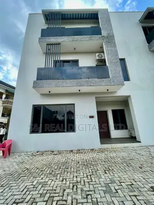 5bdrm Duplex in Dawaki for sale