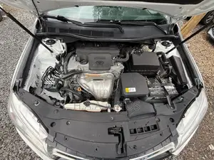 Toyota Camry SE 4dr Sedan (2.5L 4cyl 6A) 2017 White
