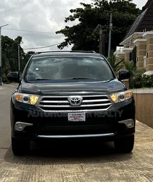 Toyota Highlander 2013 Black