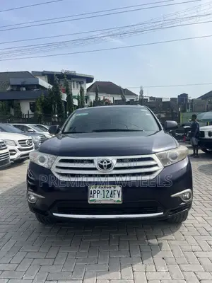 Toyota Highlander Limited 3.5l 4WD 2013 Blue