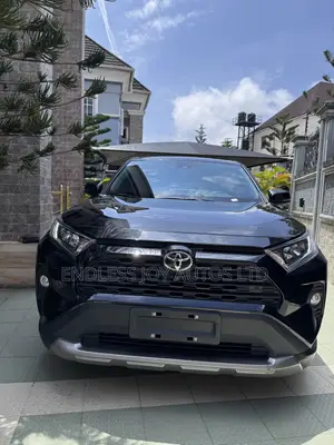 Toyota RAV4 XLE Premium AWD 2023 Black
