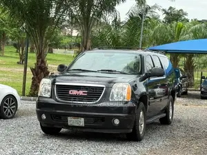 GMC Yukon 2011 Black