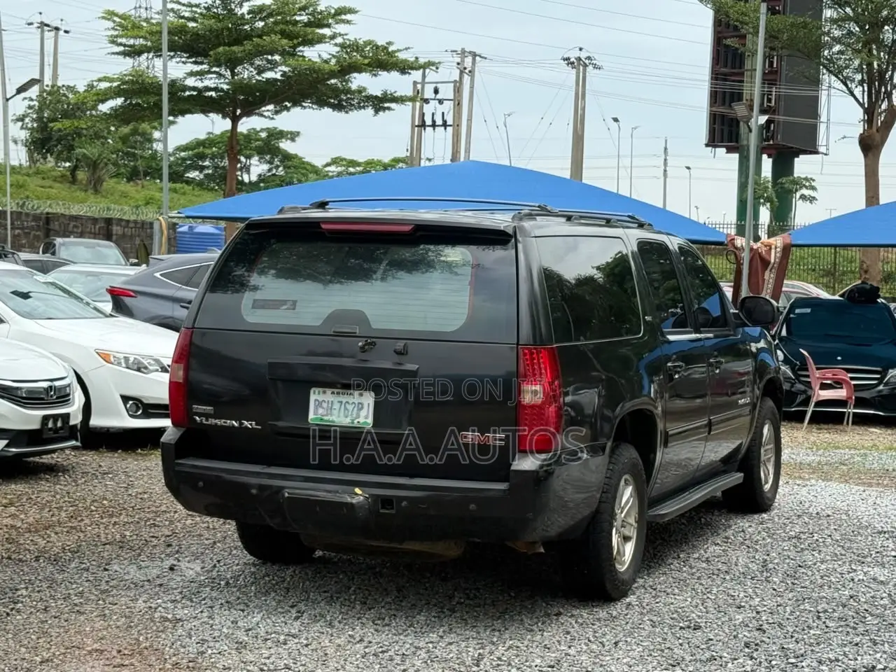 GMC Yukon 2011 Black