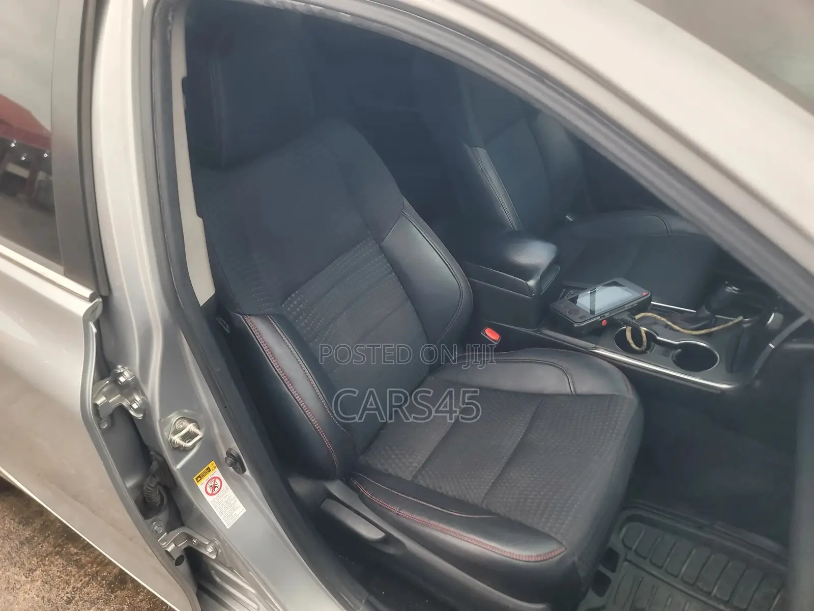 Toyota Camry 2015 Silver