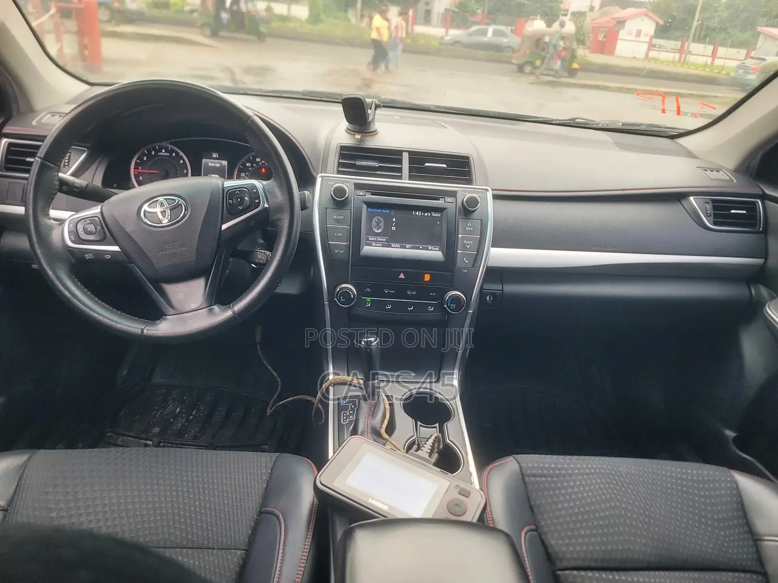 Toyota Camry 2015 Silver