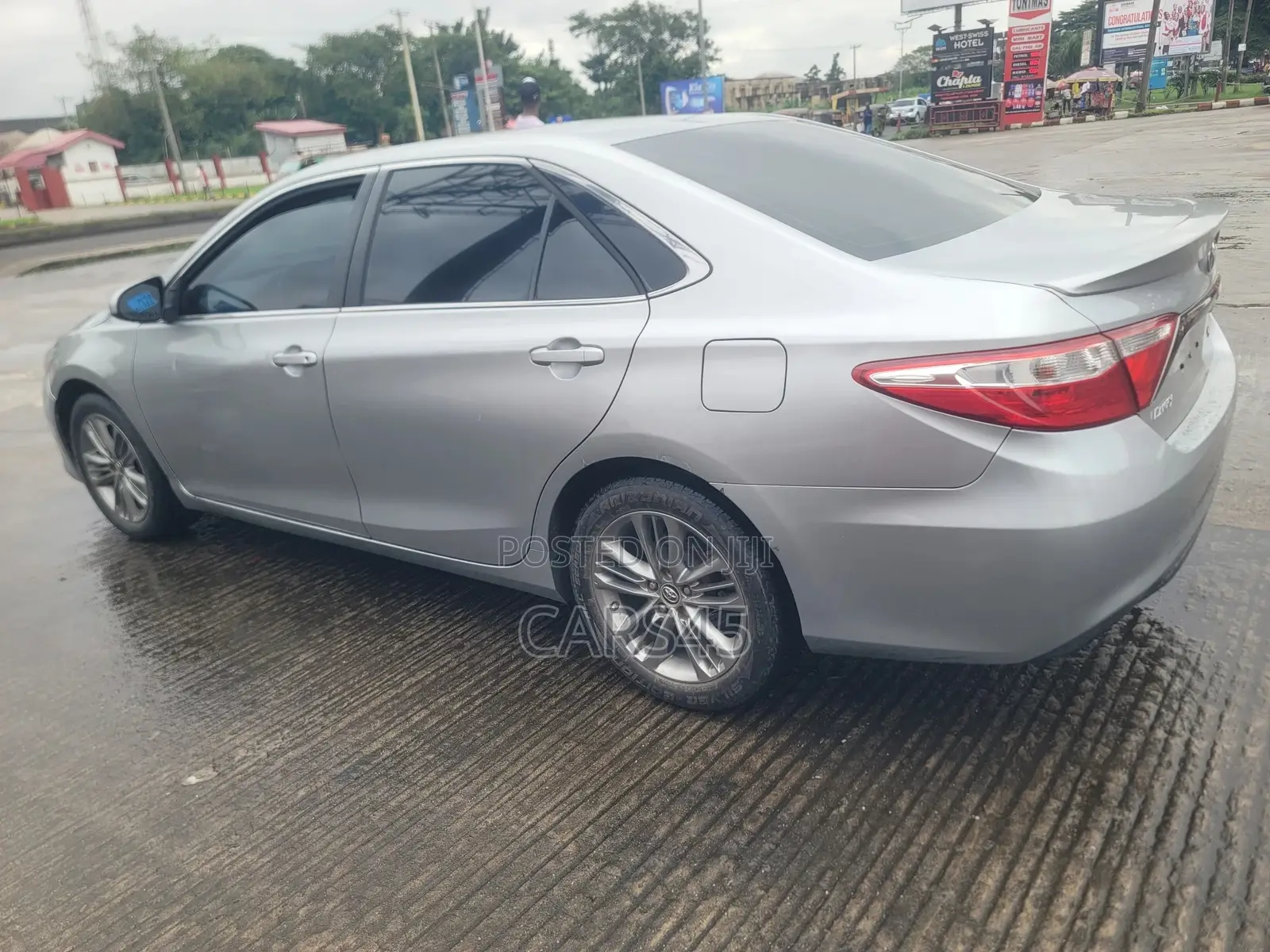 Toyota Camry 2015 Silver